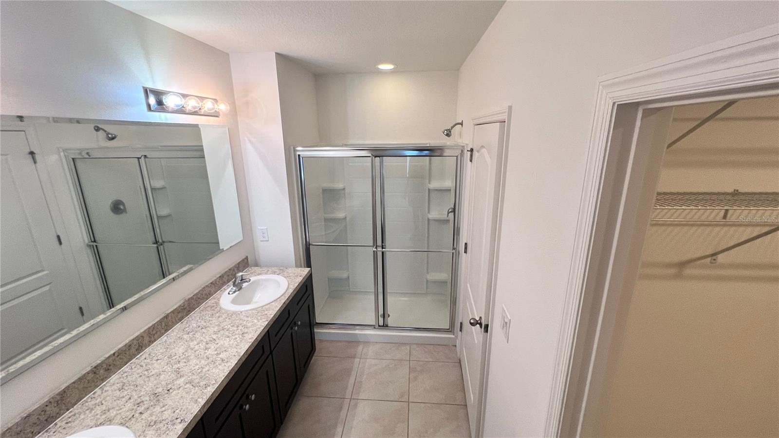 Image 17 of 41 For 2924 Sime Street