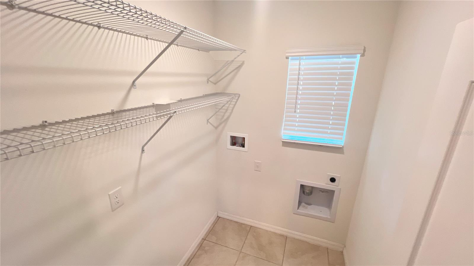 Image 32 of 41 For 2924 Sime Street