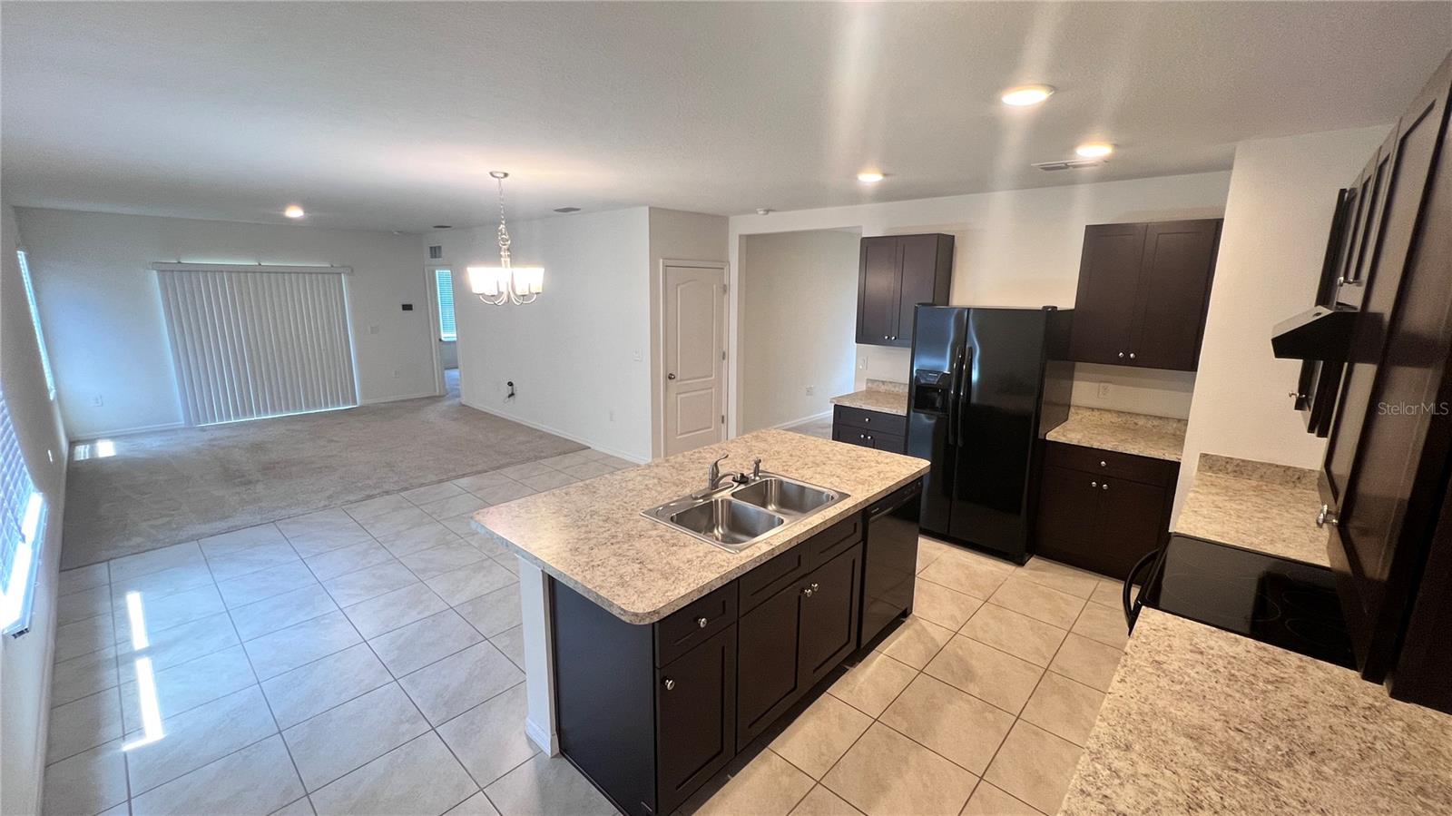 Image 6 of 41 For 2924 Sime Street
