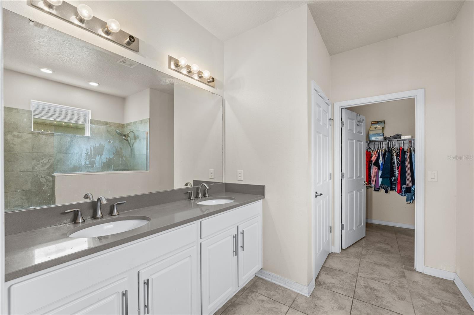 Image 20 of 47 For 3443 Sagebrush Street