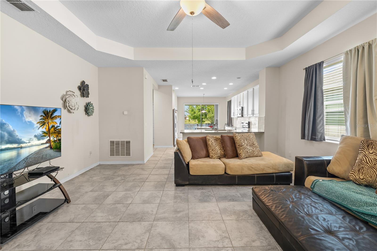 Image 9 of 47 For 3443 Sagebrush Street