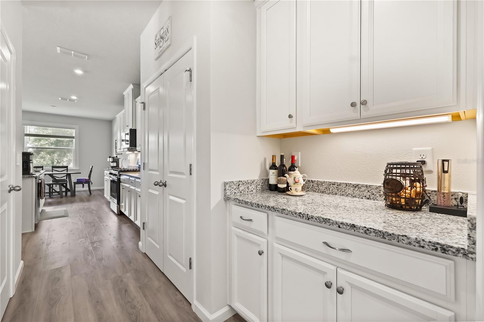 Image 6 of 35 For 16564 Silversaw Palm Drive