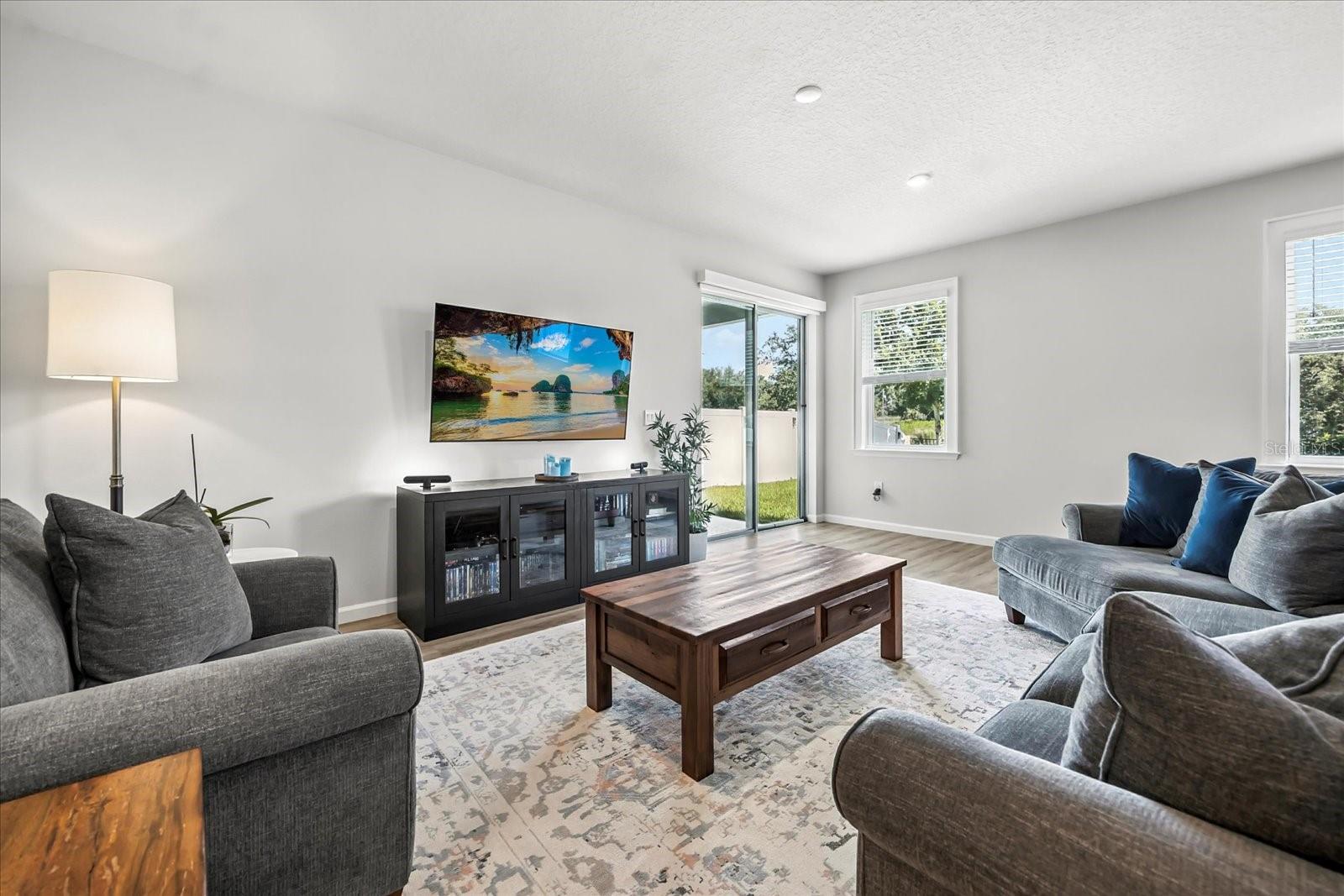 Image 8 of 35 For 16564 Silversaw Palm Drive
