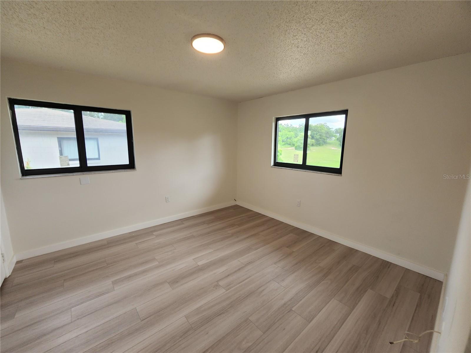 Image 7 of 14 For 1234 Triangle Drive 5
