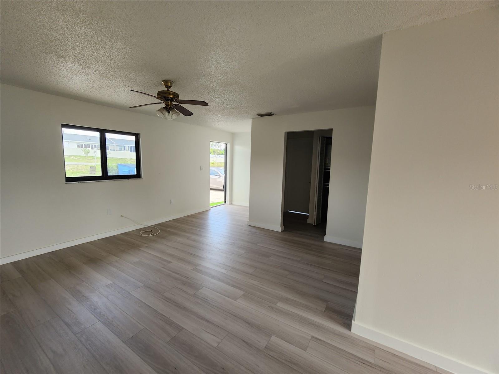 Image 9 of 14 For 1234 Triangle Drive 5