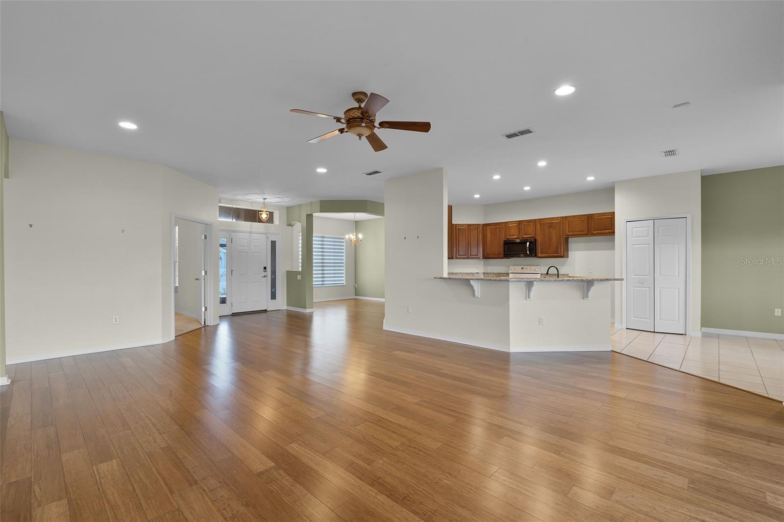 Image 11 of 83 For 3533 Somerset Circle