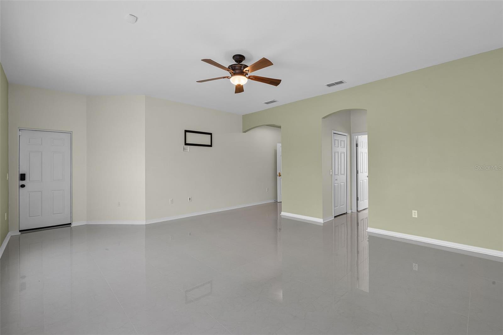 Image 20 of 83 For 3533 Somerset Circle
