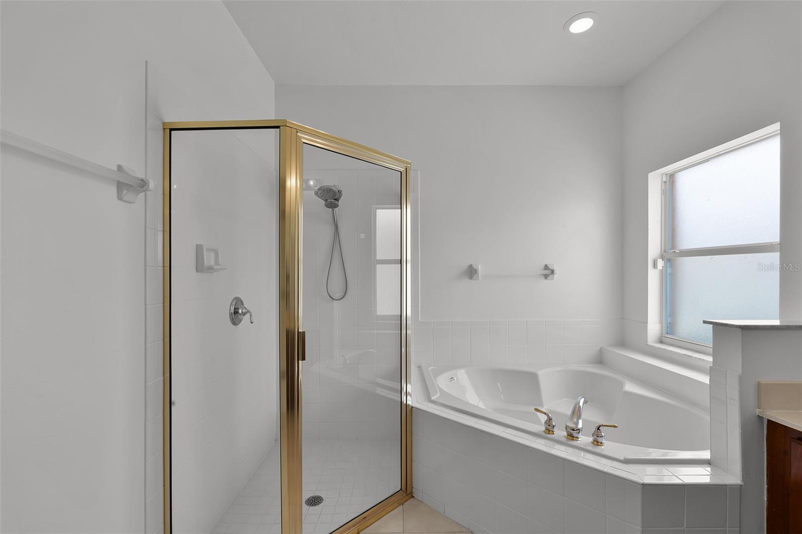 Image 24 of 83 For 3533 Somerset Circle