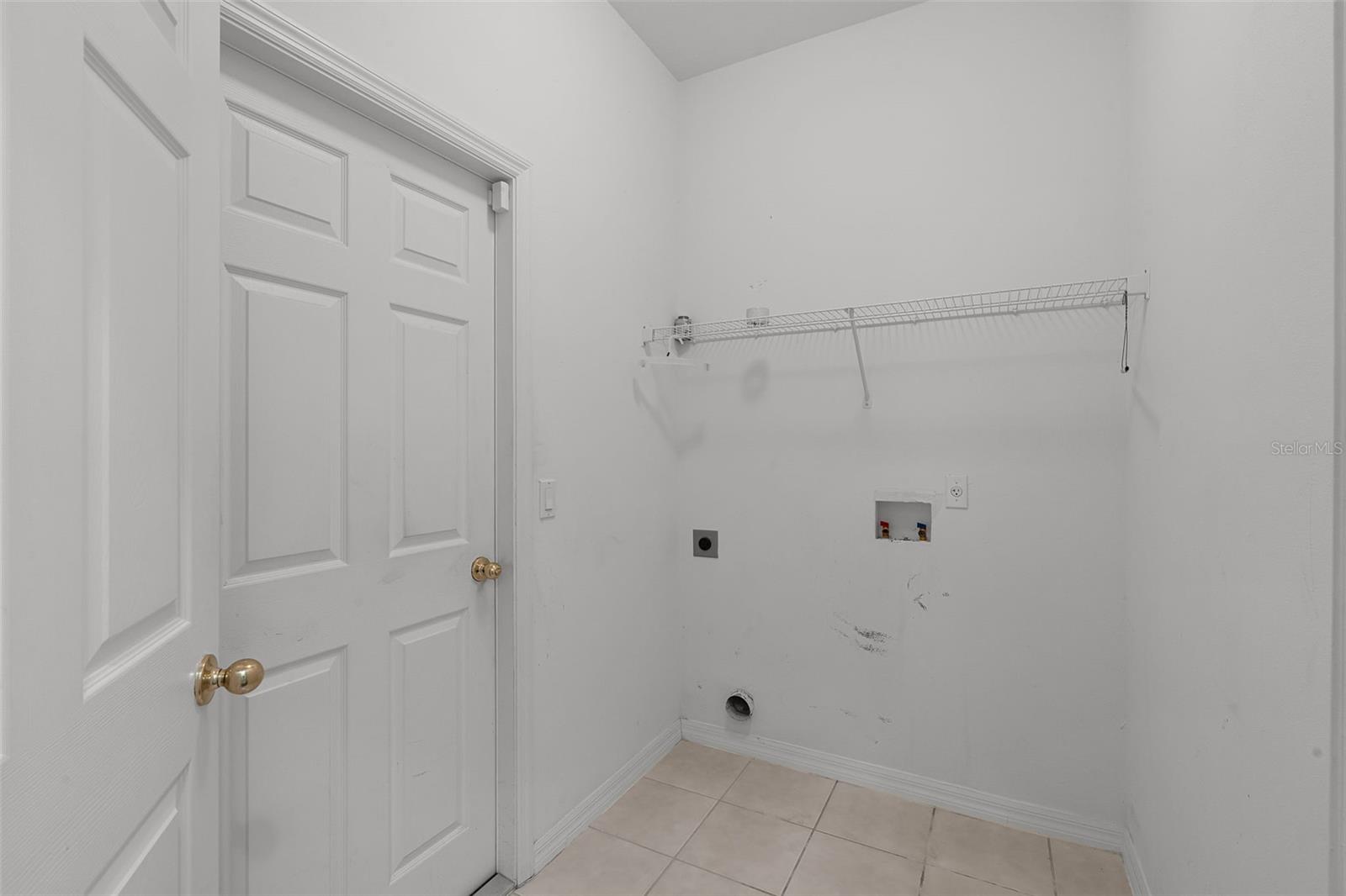 Image 33 of 83 For 3533 Somerset Circle