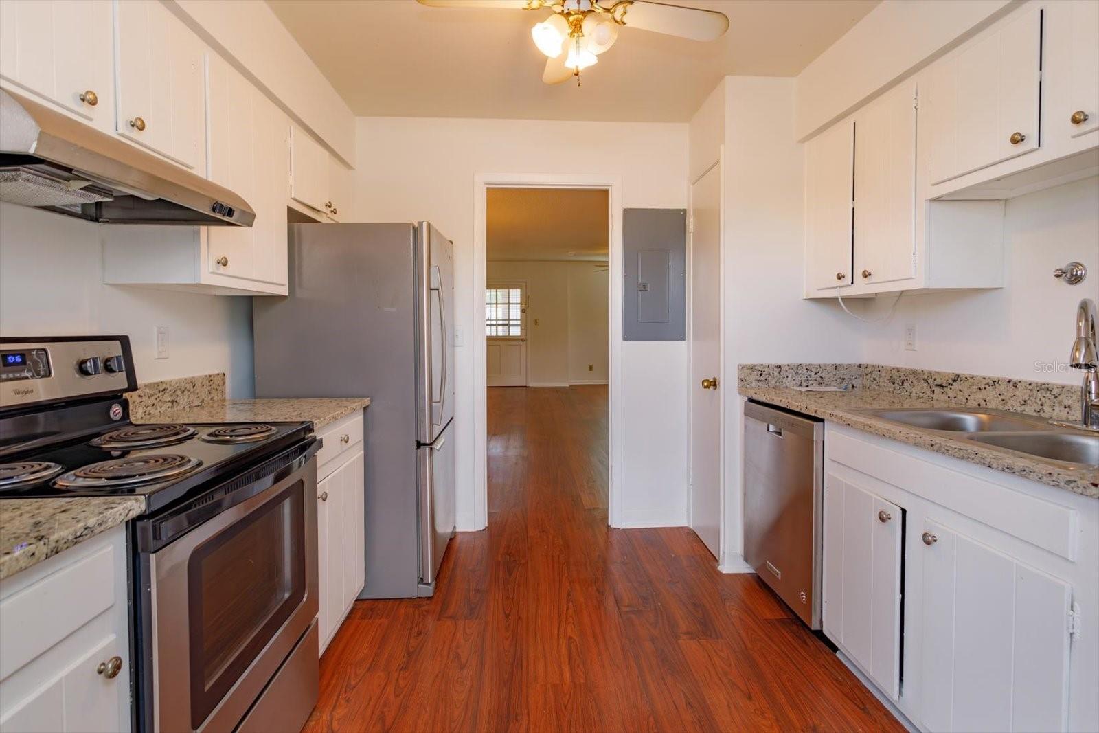 Image 9 of 20 For 200 Saint Andrews Boulevard 2607