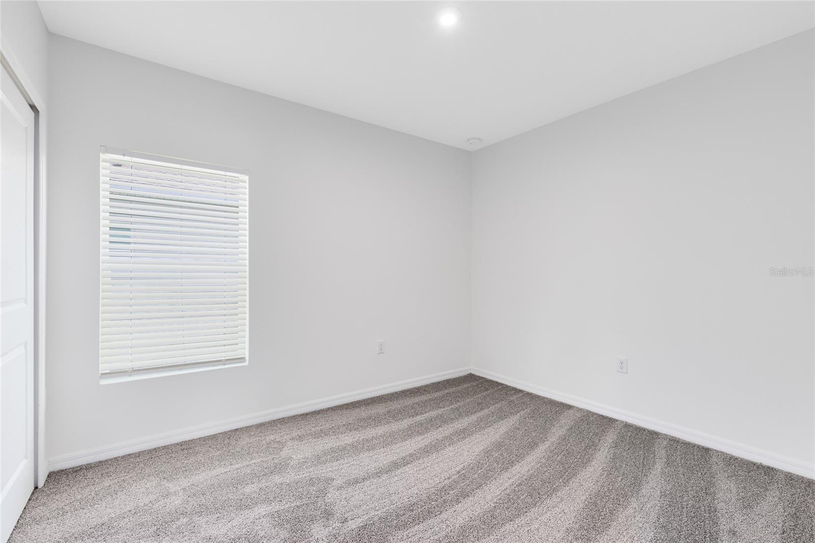 Image 17 of 28 For 200 Garnet Avenue