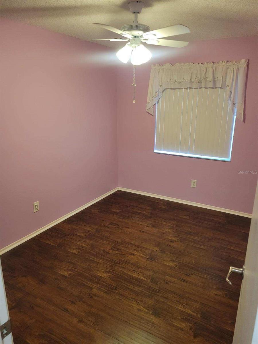 Image 2 of 12 For 1050 Huntington Court
