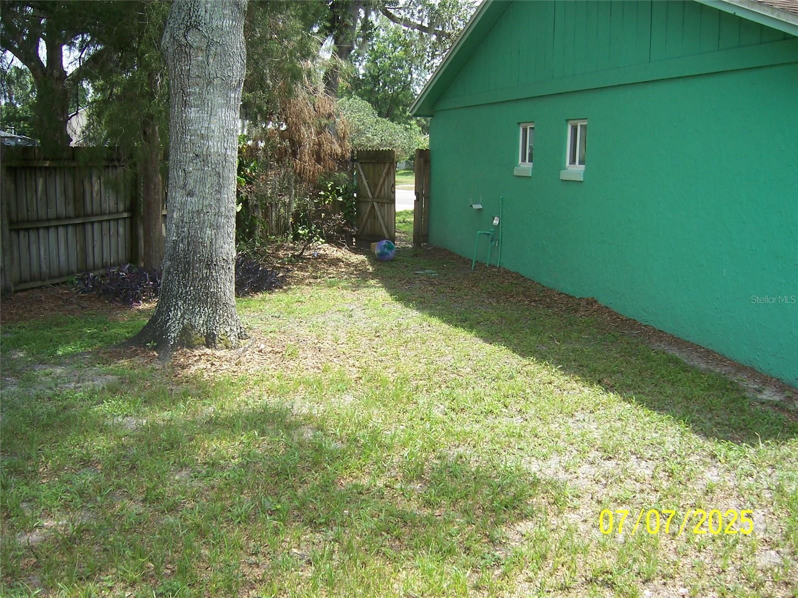 Image 20 of 34 For 1050 Huntington Court