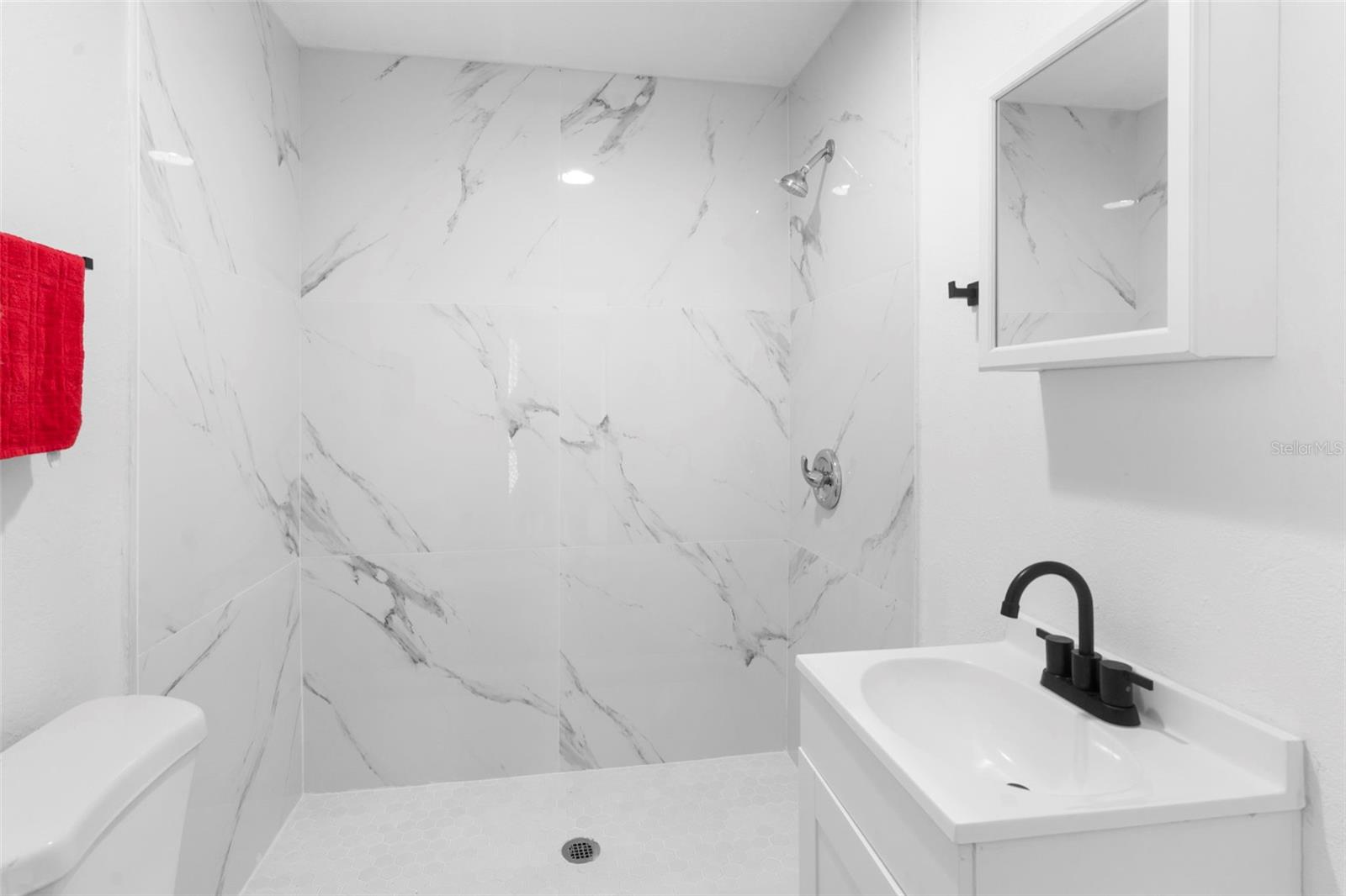 Image 23 of 58 For 2113 Lochmoor Circle