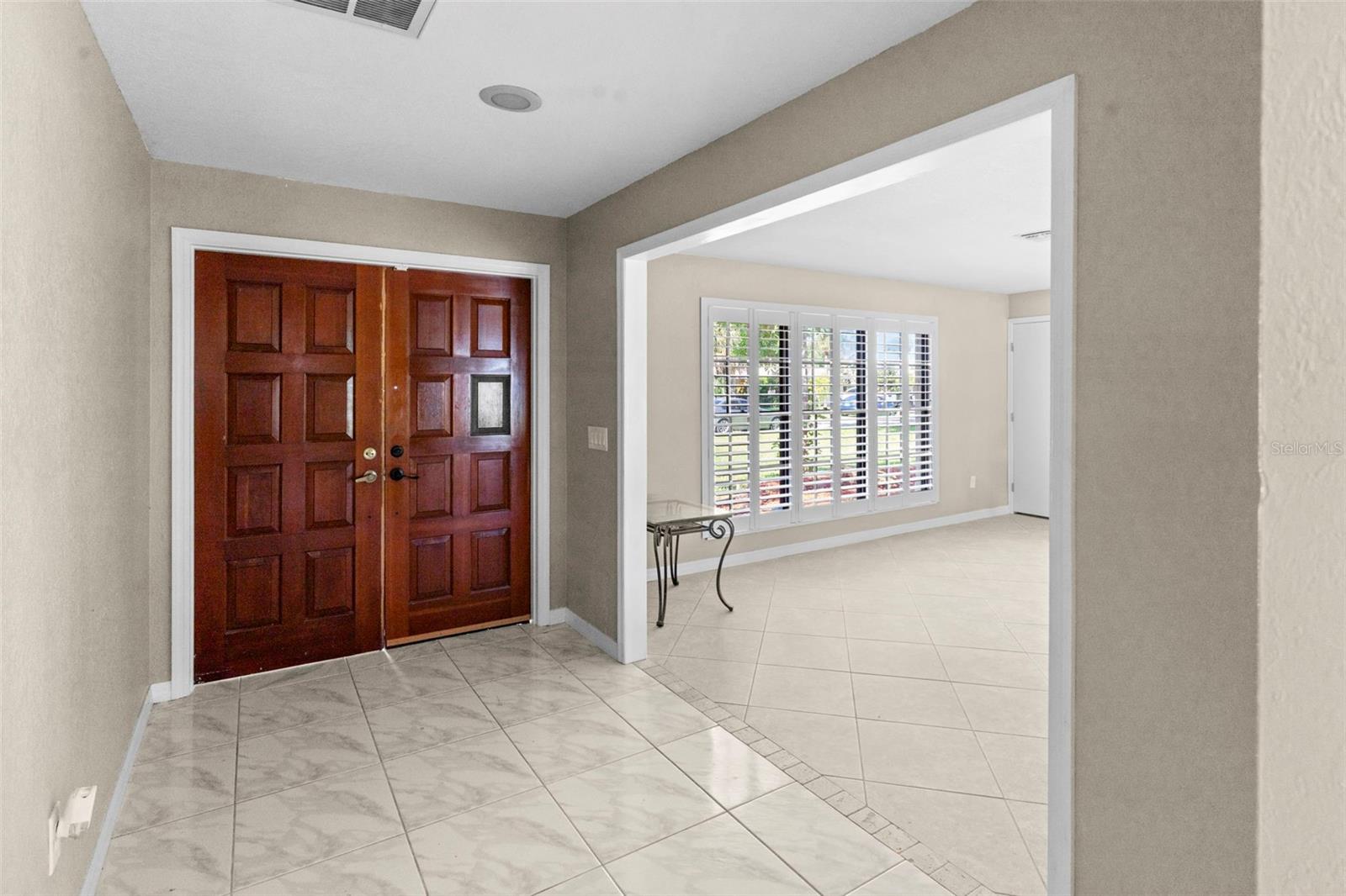 Image 3 of 58 For 2113 Lochmoor Circle
