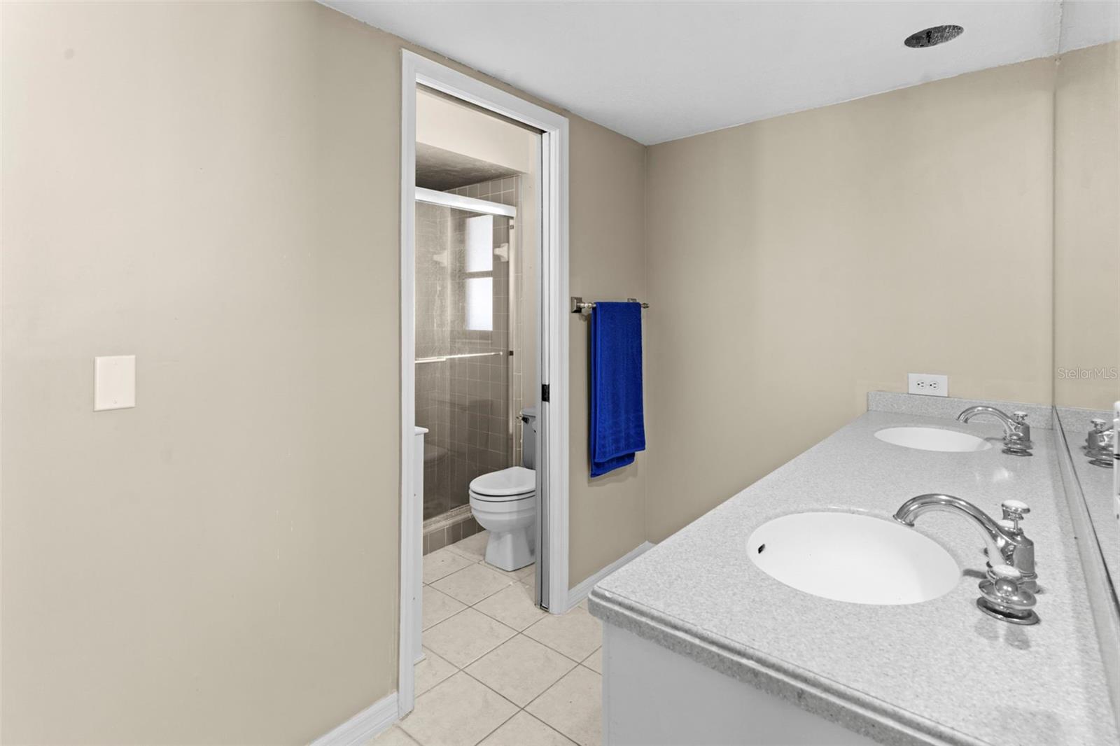 Image 31 of 58 For 2113 Lochmoor Circle