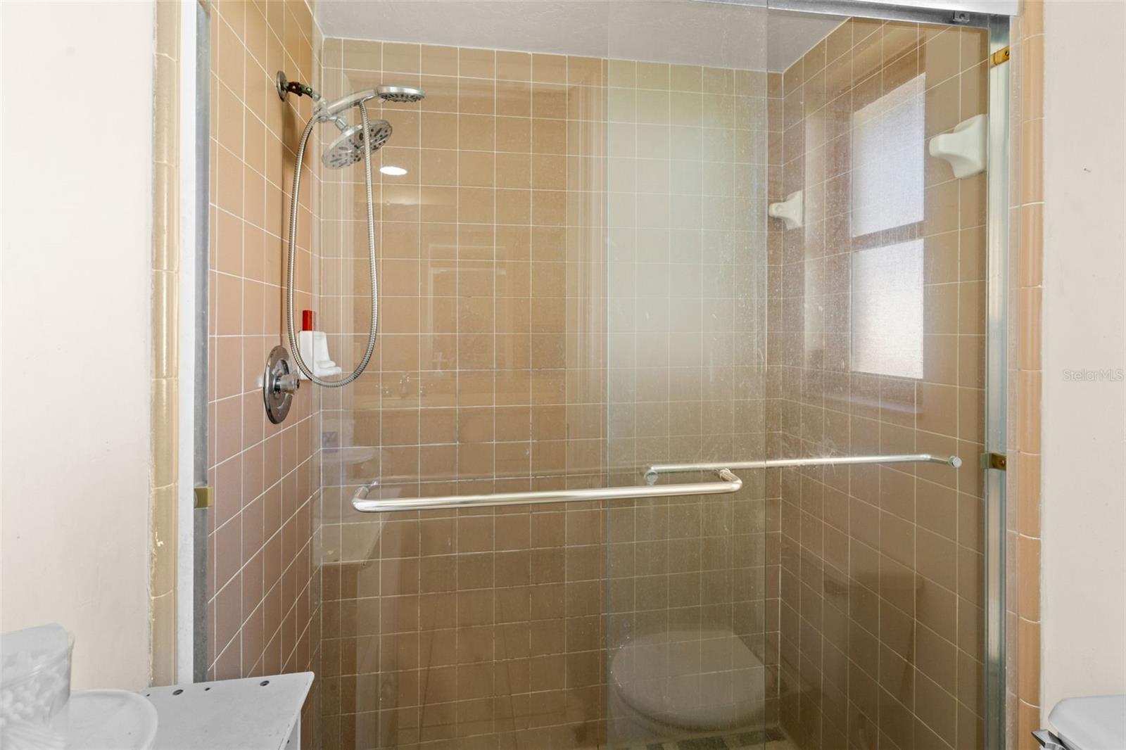 Image 32 of 58 For 2113 Lochmoor Circle