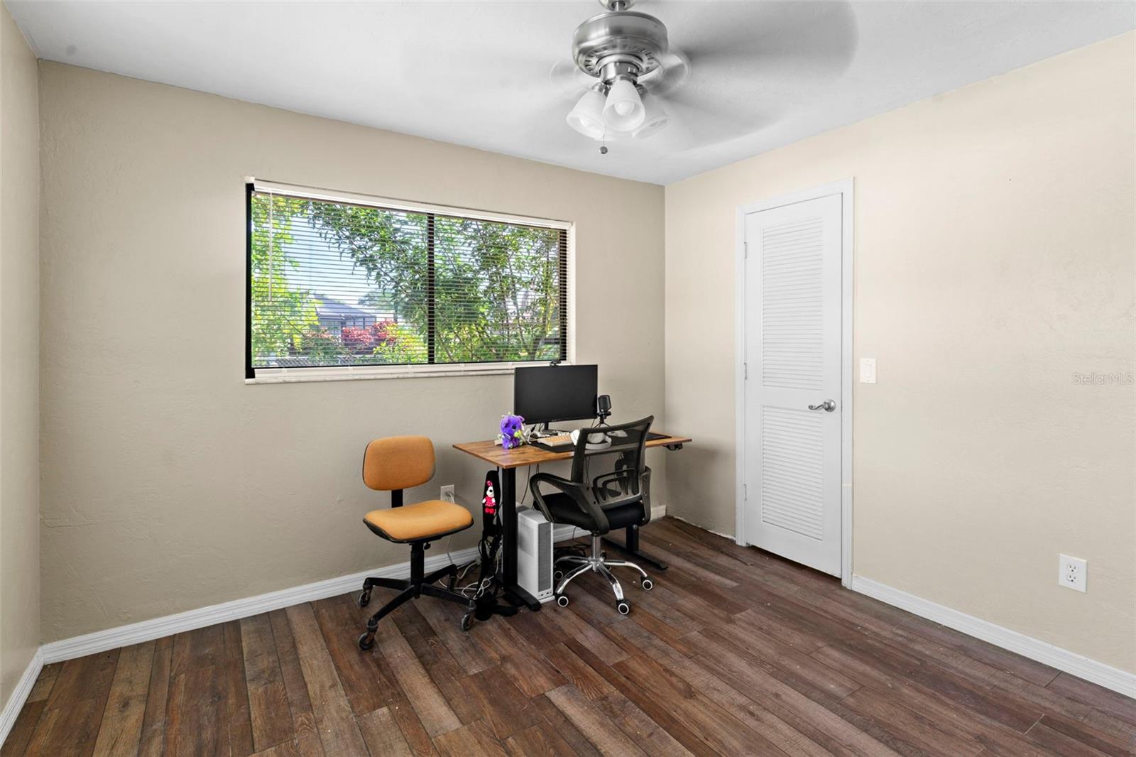 Image 36 of 58 For 2113 Lochmoor Circle