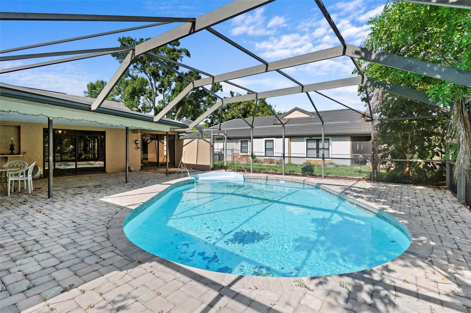 Image 43 of 58 For 2113 Lochmoor Circle