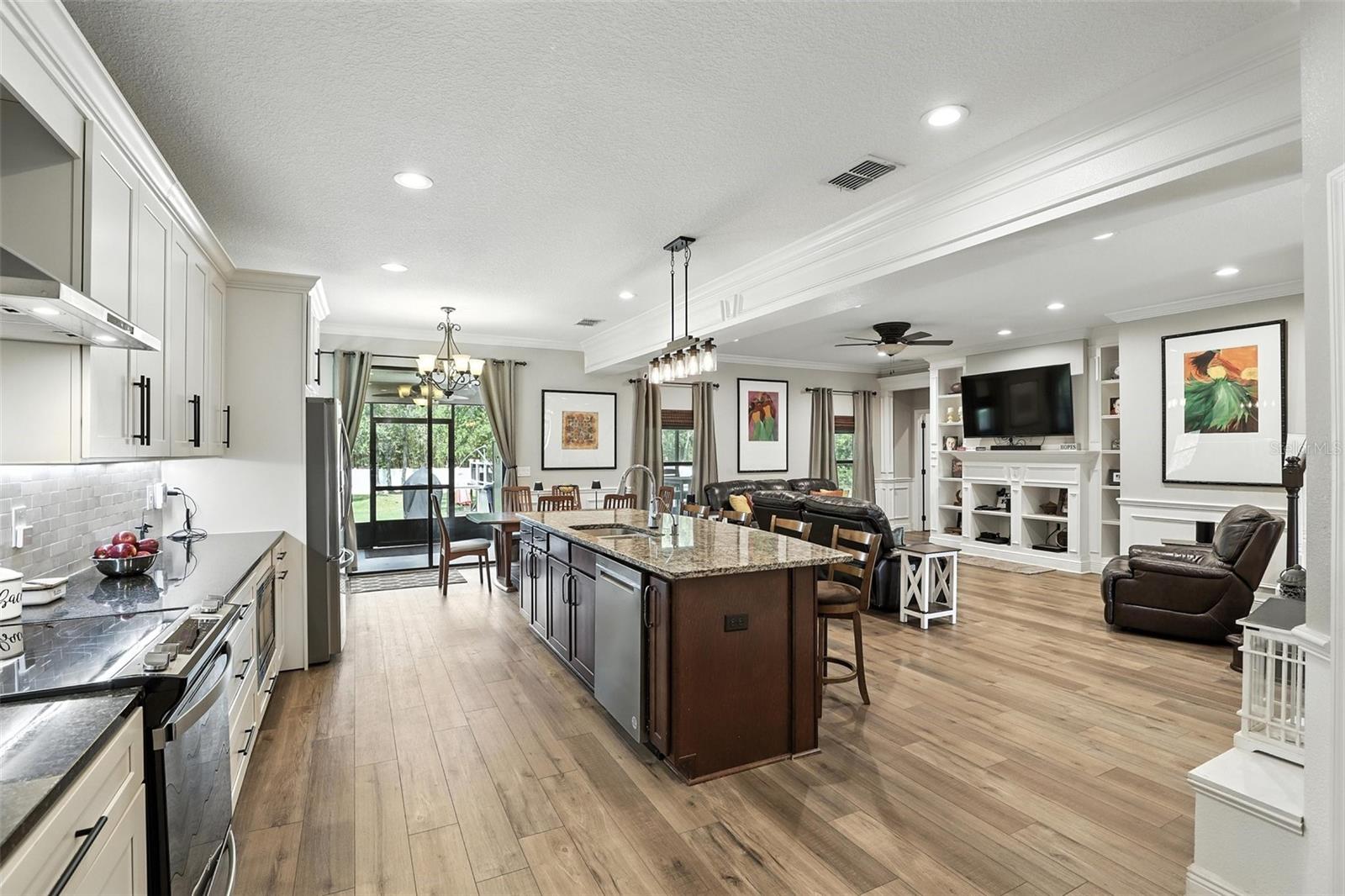 Image 12 of 42 For 6346 Dallas Boulevard