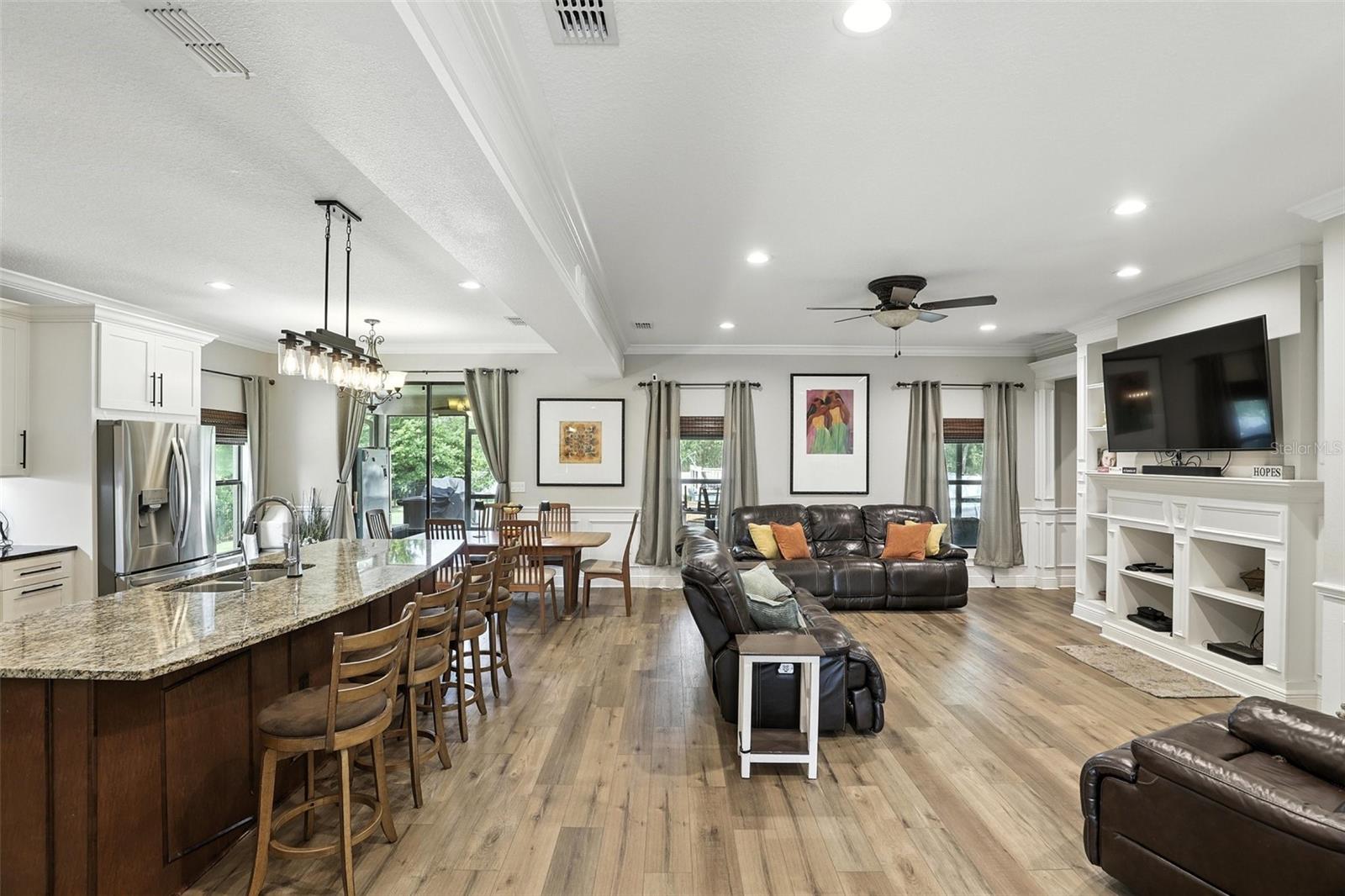 Image 7 of 42 For 6346 Dallas Boulevard