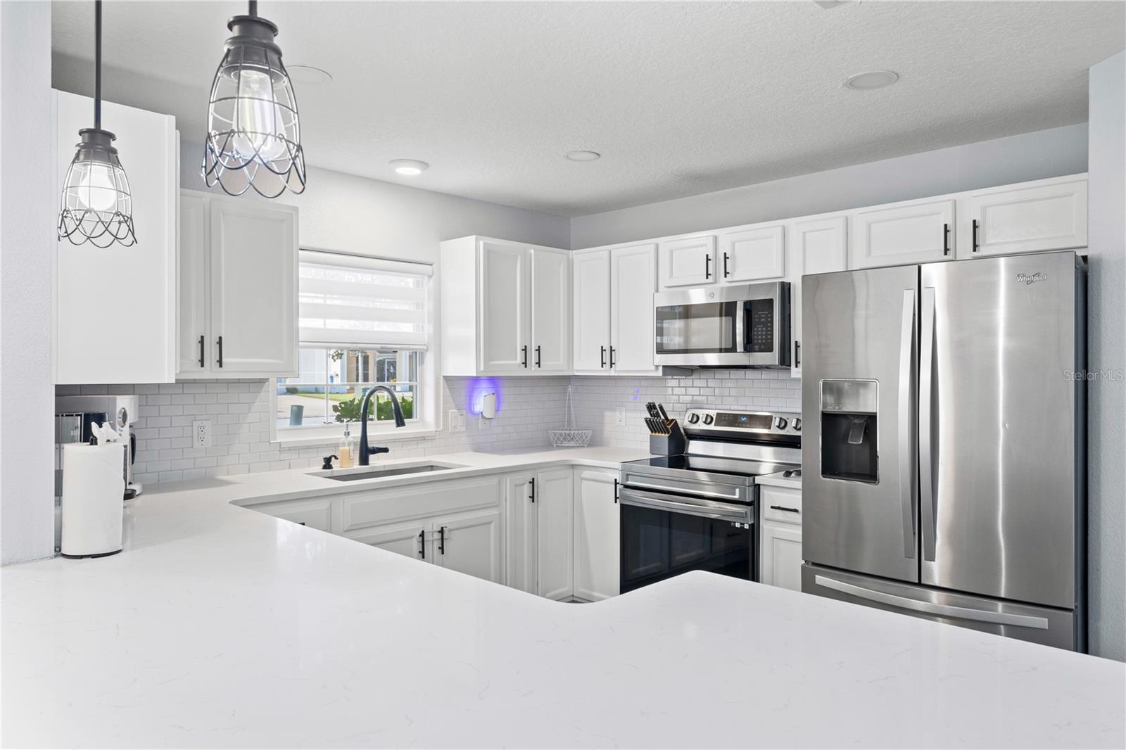 Image 16 of 30 For 16602 Citrus Parkway