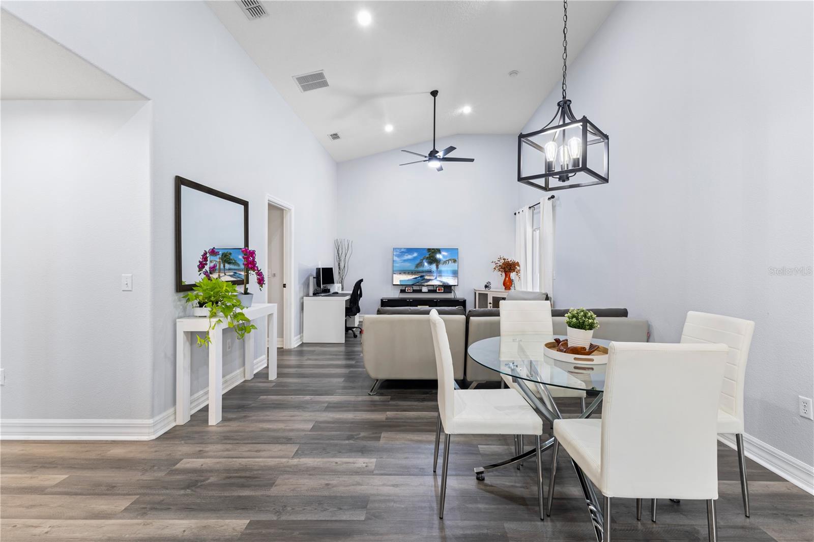 Image 18 of 30 For 16602 Citrus Parkway