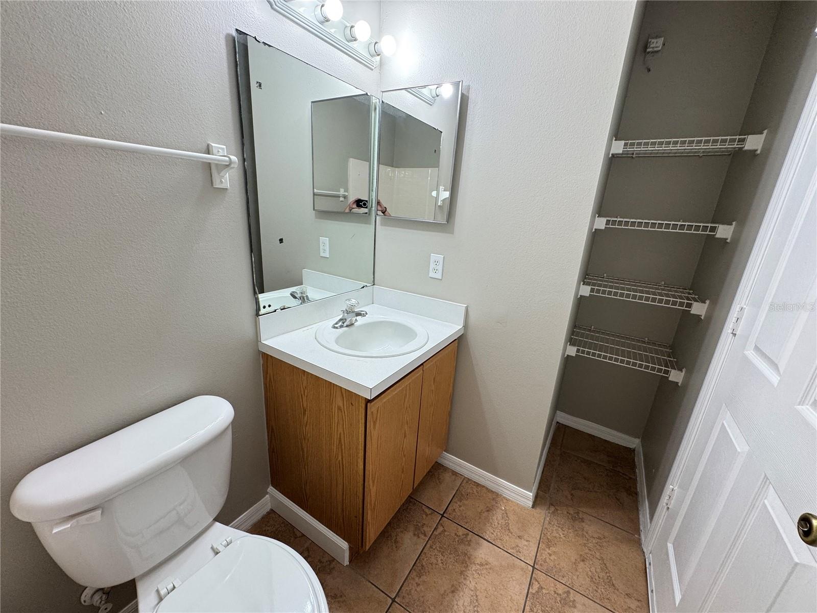 Image 21 of 25 For 815 Eastern Avenue 815