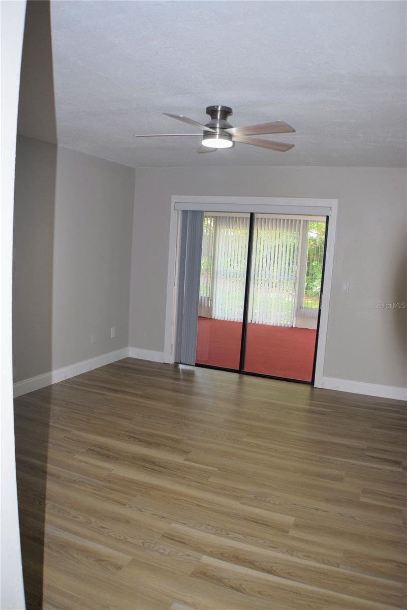 Image 12 of 44 For 1102 Winter Springs Boulevard