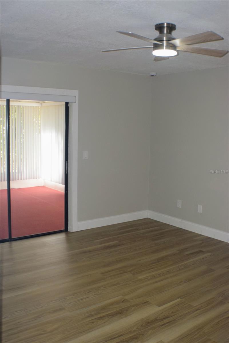 Image 13 of 44 For 1102 Winter Springs Boulevard