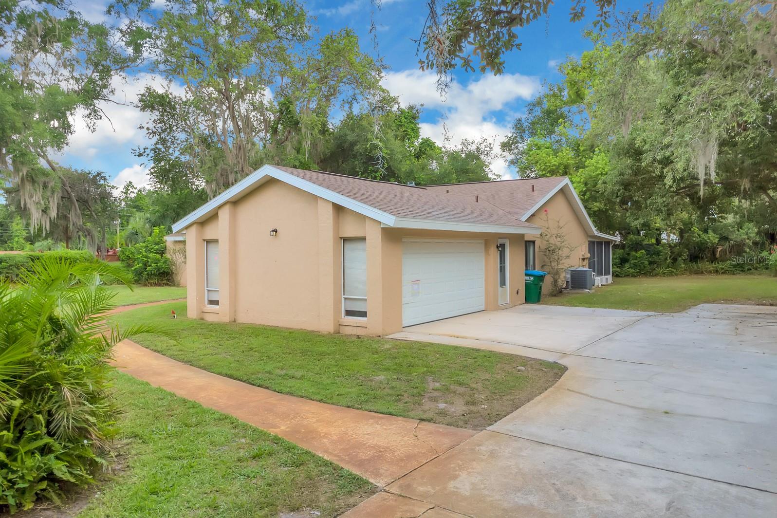 Image 31 of 44 For 1102 Winter Springs Boulevard