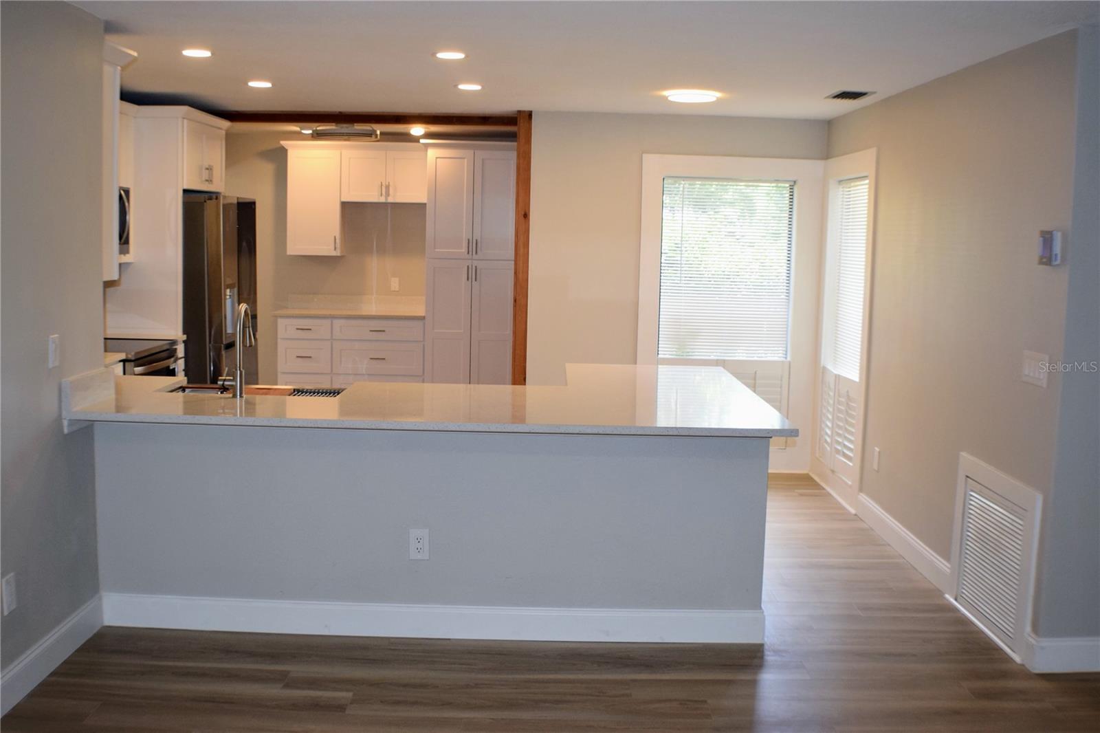 Image 7 of 44 For 1102 Winter Springs Boulevard