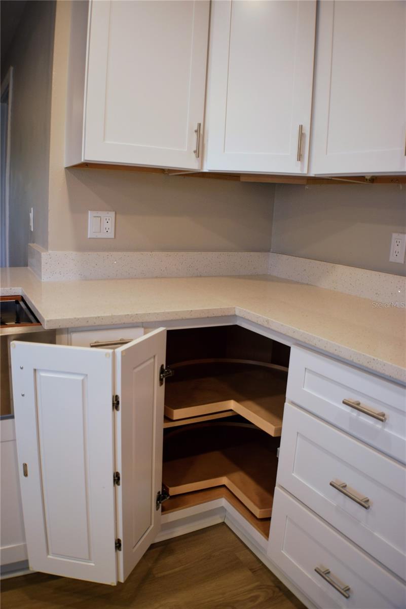 Image 8 of 44 For 1102 Winter Springs Boulevard