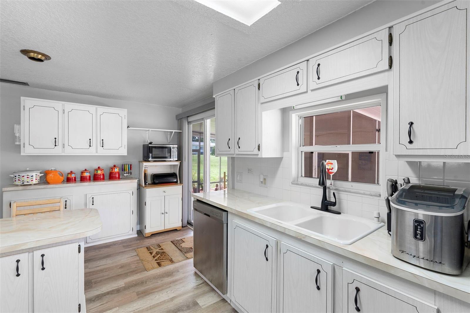 Image 15 of 44 For 4336 Black Oak Lane 60