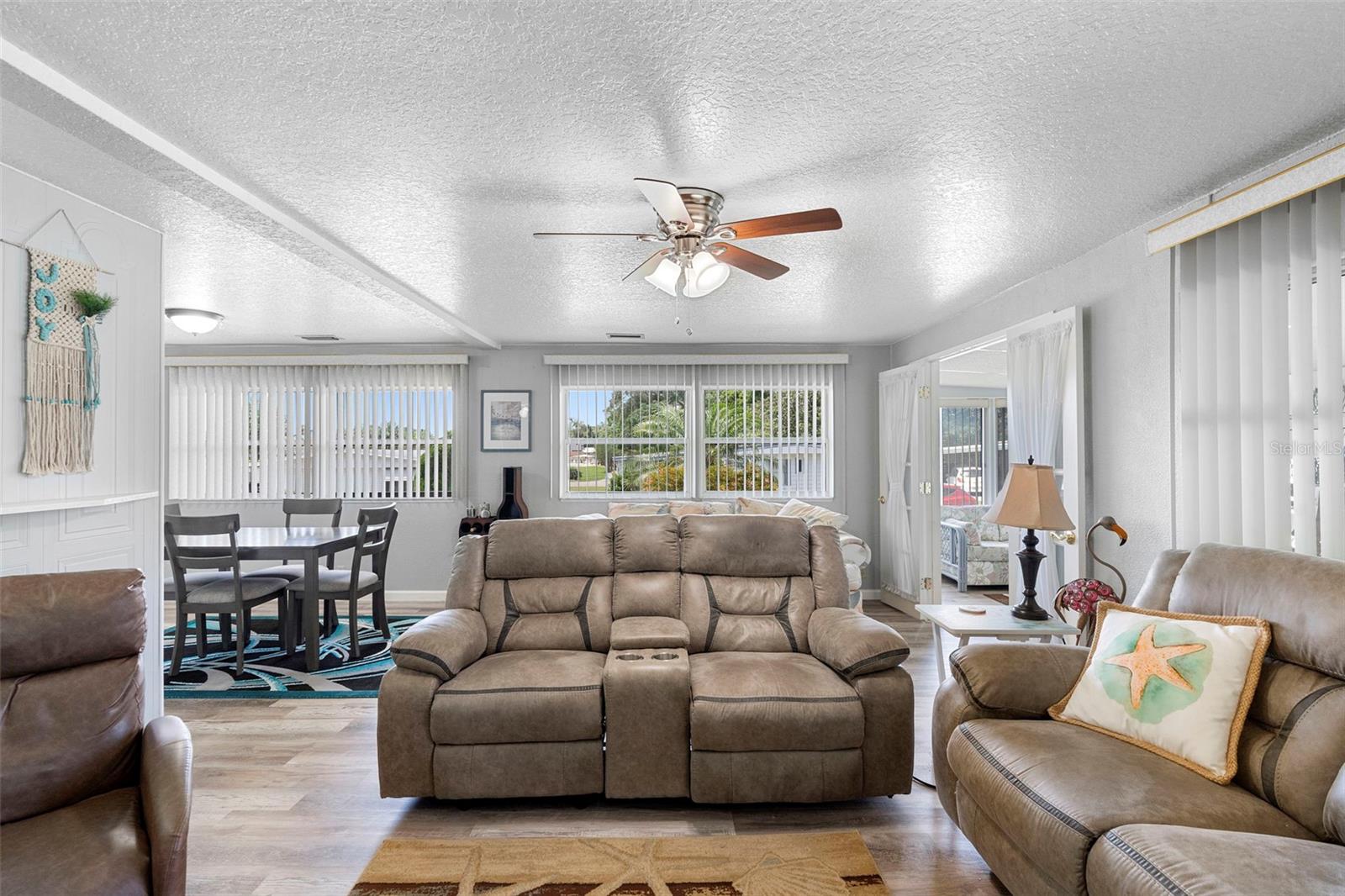 Image 19 of 44 For 4336 Black Oak Lane 60