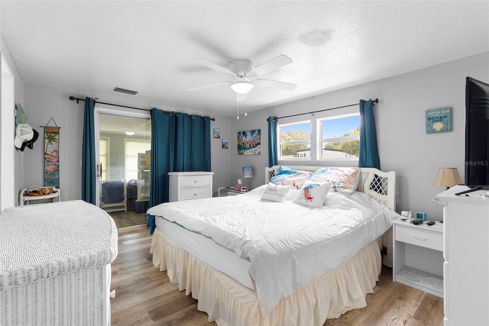 Image 37 of 44 For 4336 Black Oak Lane 60