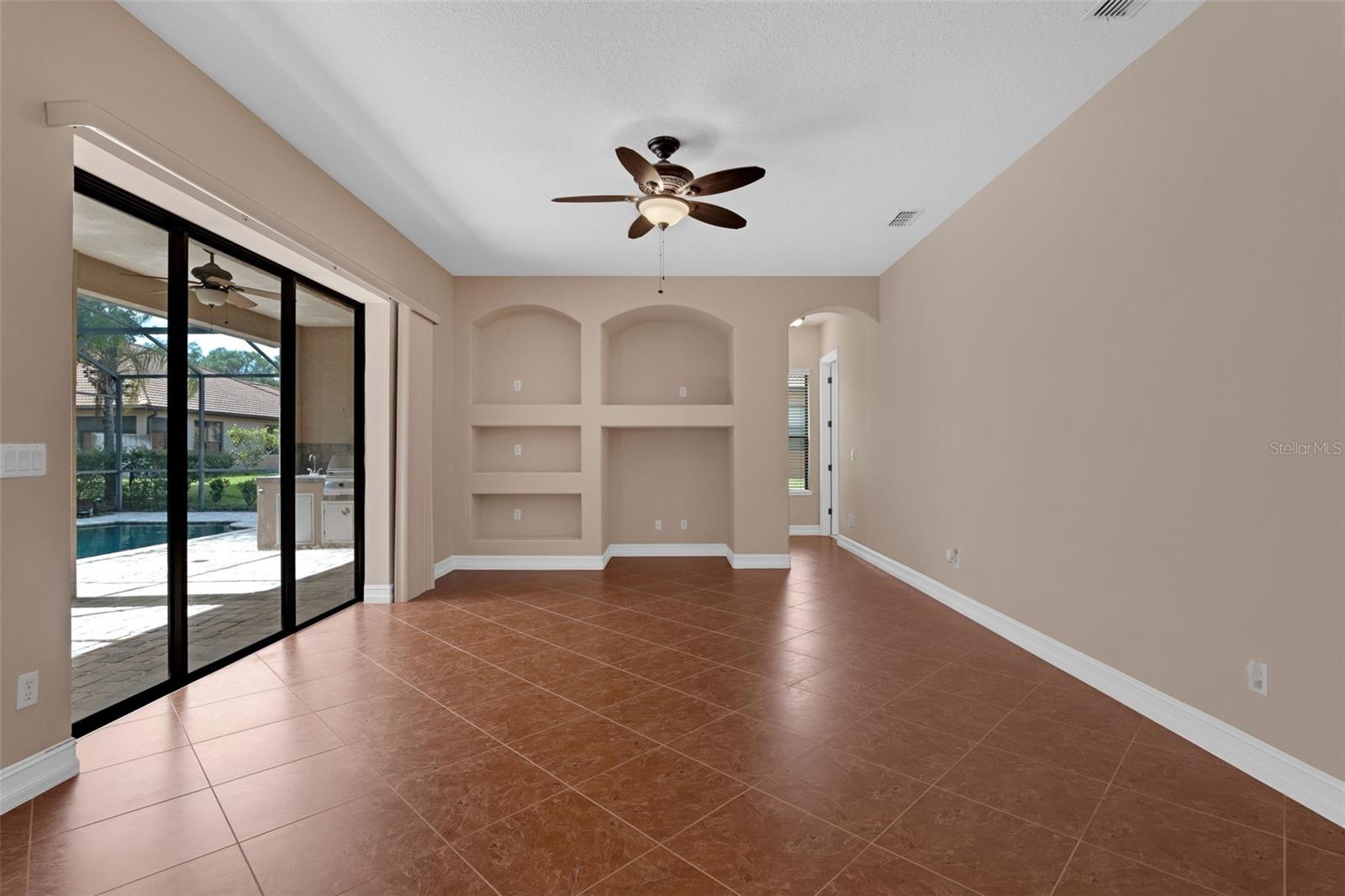 Image 11 of 53 For 3113 Falconhill Drive