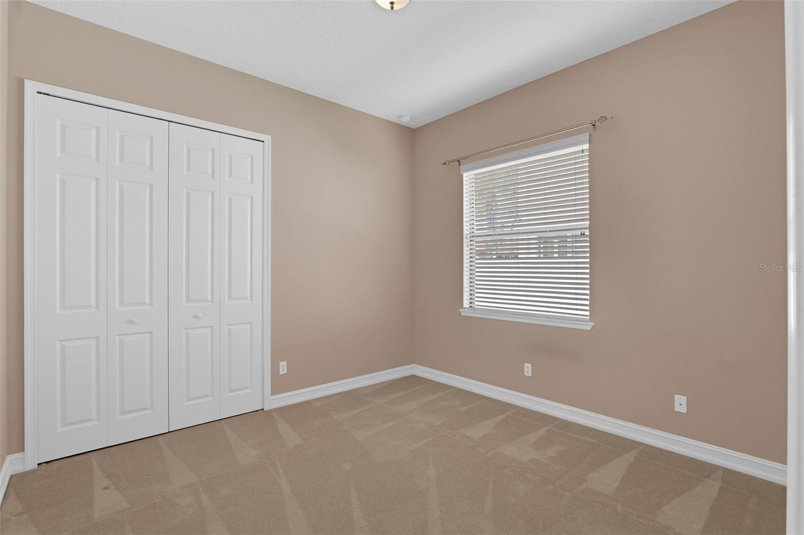 Image 32 of 53 For 3113 Falconhill Drive