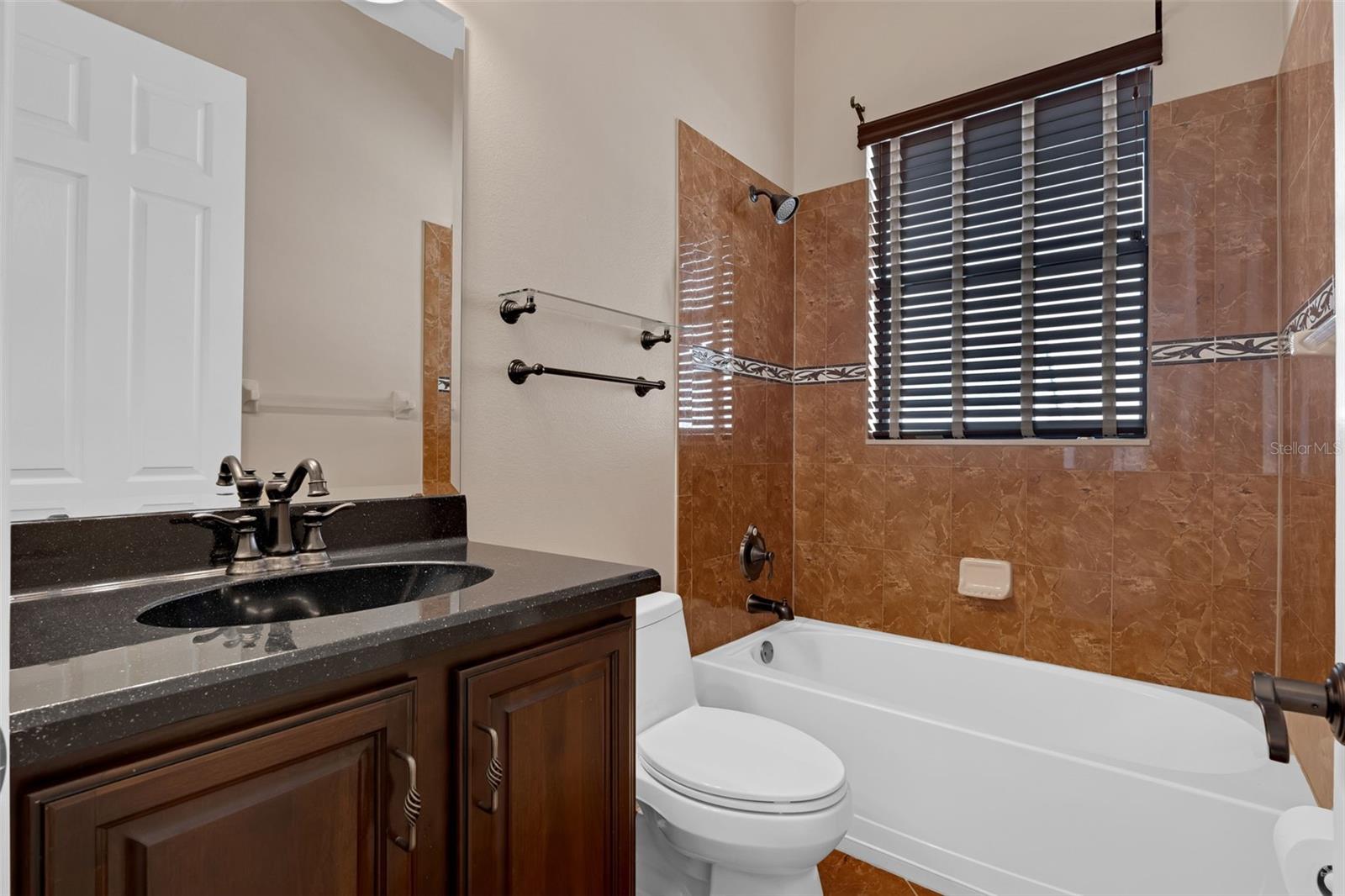 Image 33 of 53 For 3113 Falconhill Drive