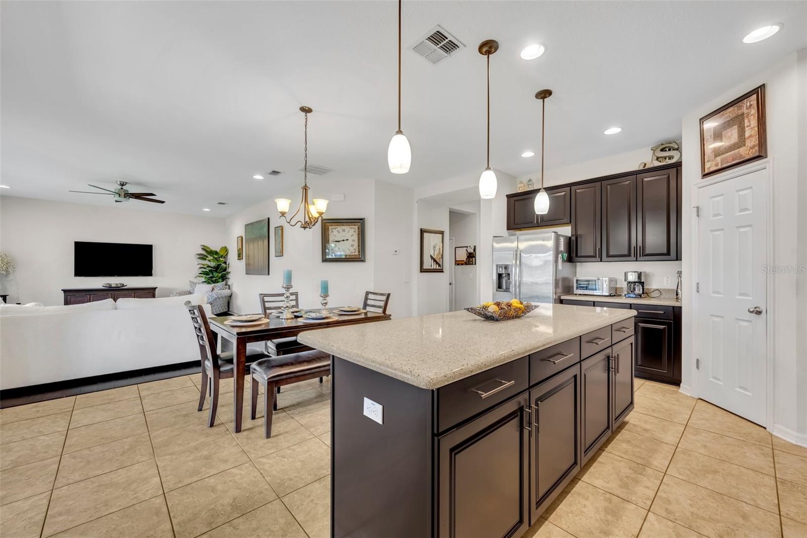 Image 16 of 47 For 7895 Pleasant Pine Circle