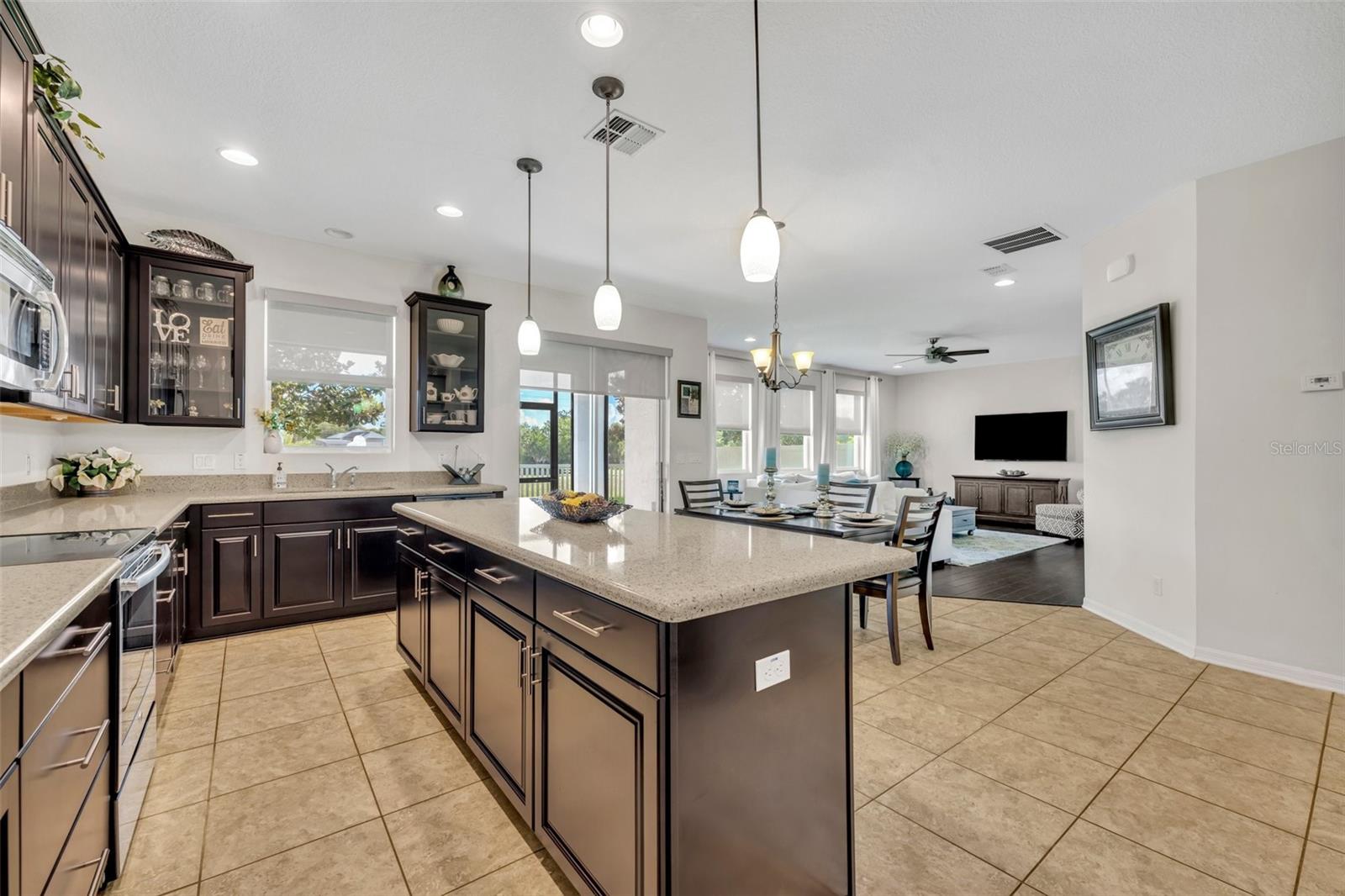 Image 17 of 47 For 7895 Pleasant Pine Circle