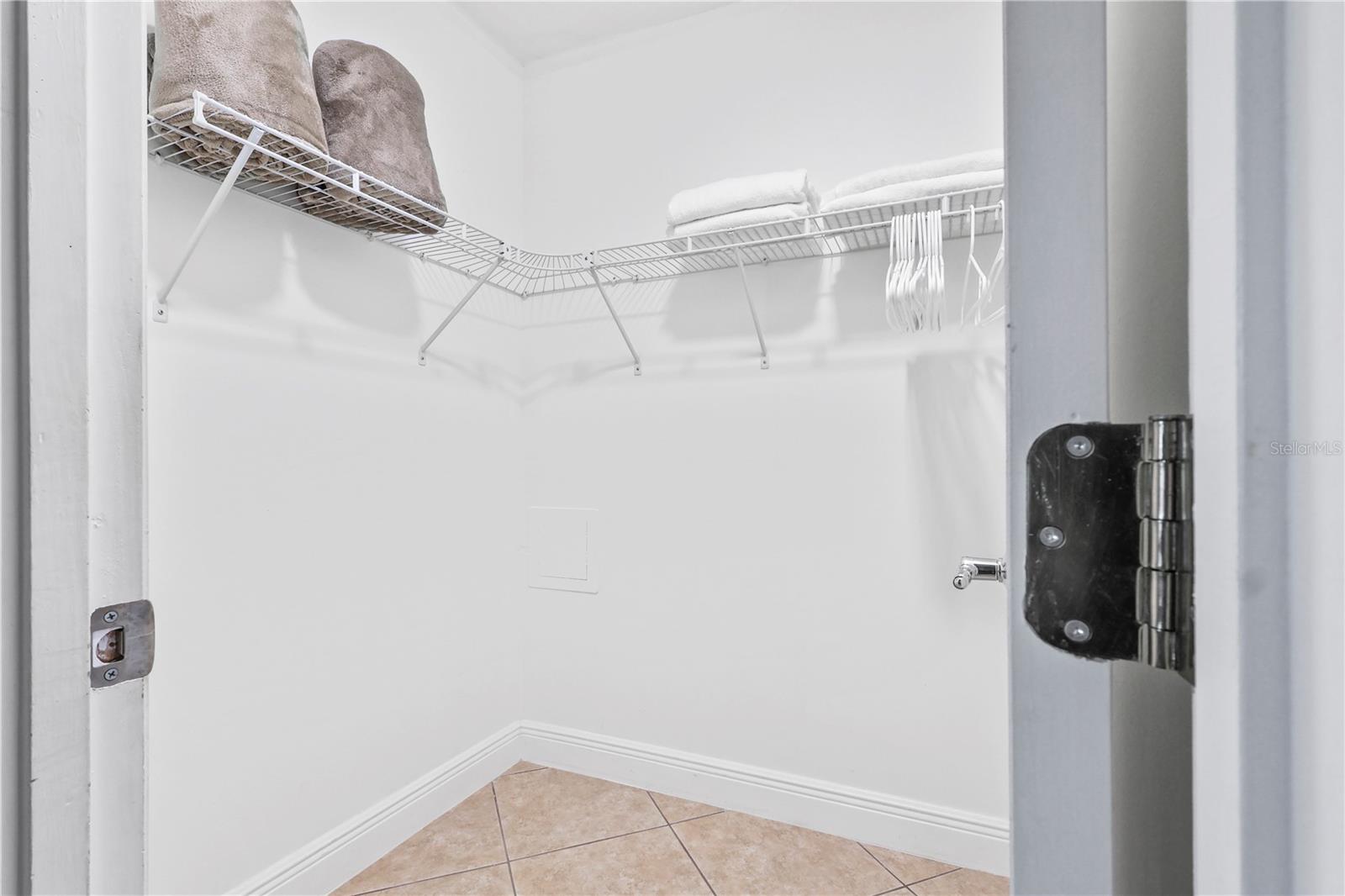 Image 15 of 26 For 4026 Seabridge Drive