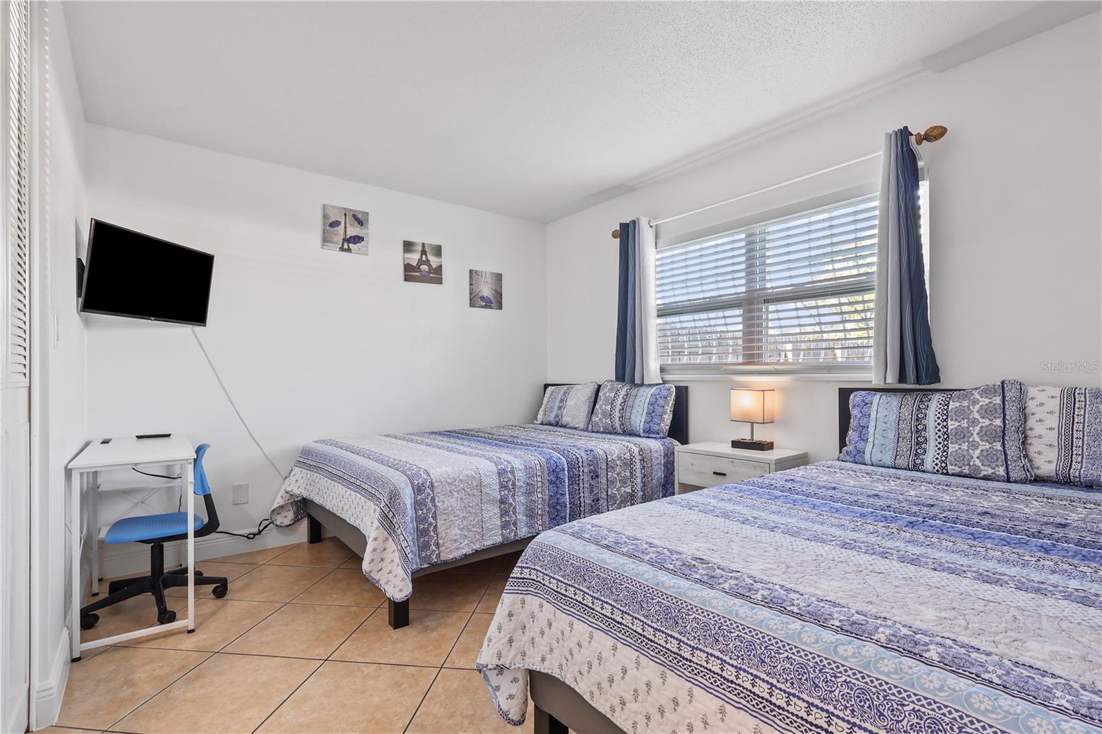 Image 16 of 26 For 4026 Seabridge Drive