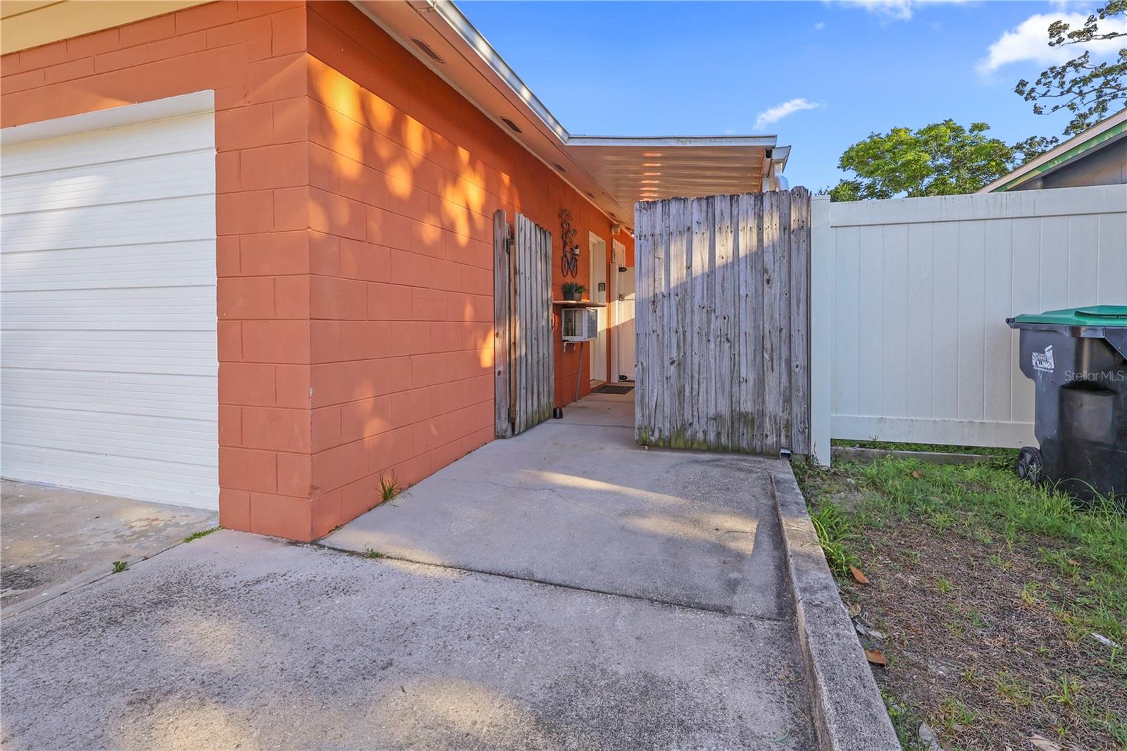 Image 22 of 26 For 4026 Seabridge Drive