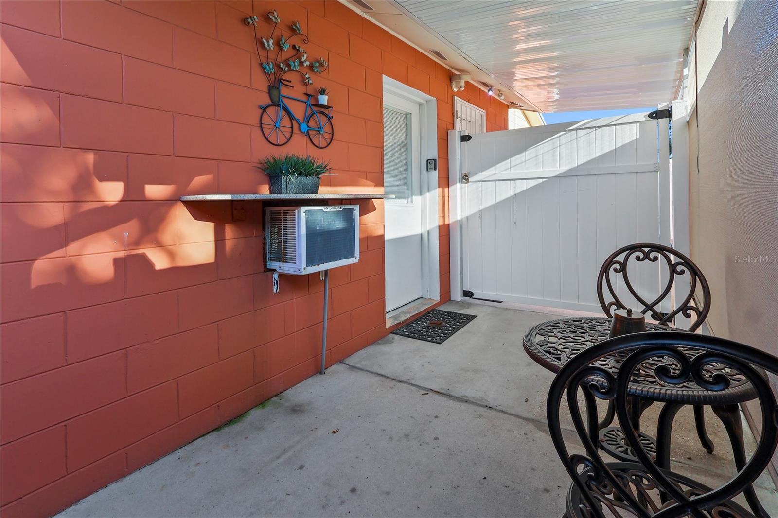 Image 23 of 26 For 4026 Seabridge Drive