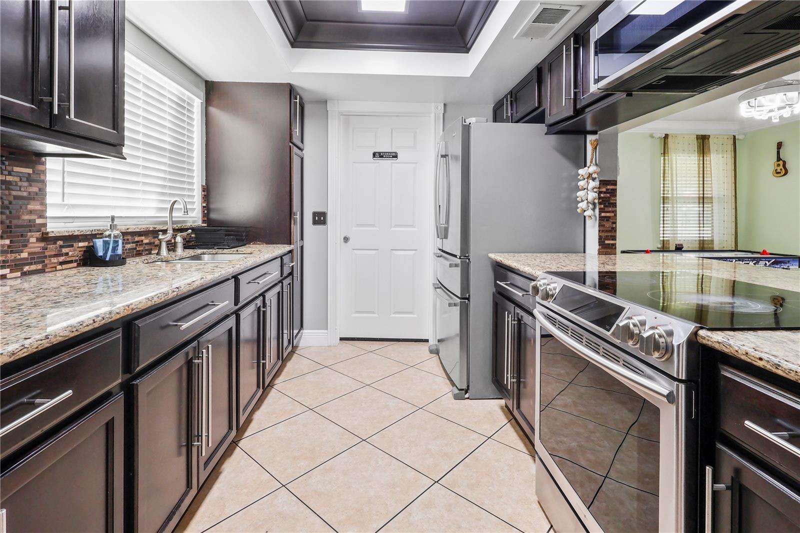 Image 8 of 26 For 4026 Seabridge Drive