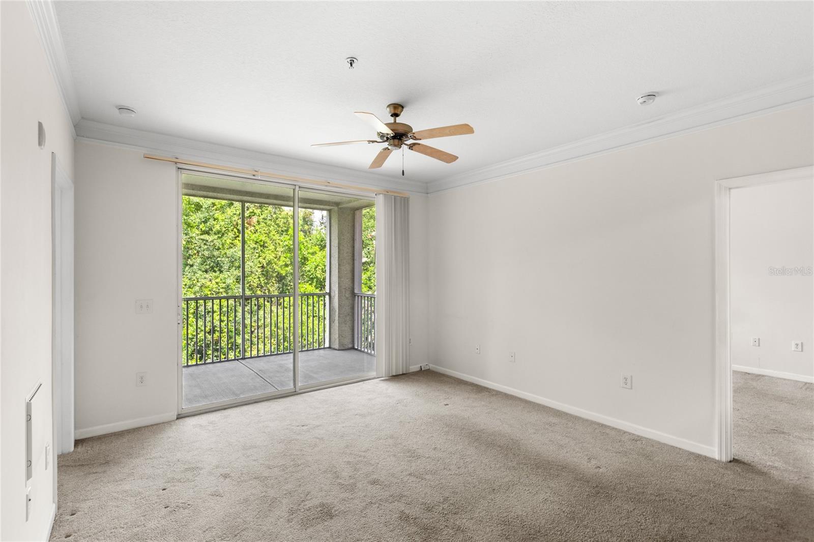 Image 8 of 34 For 12843 Madison Pointe  208