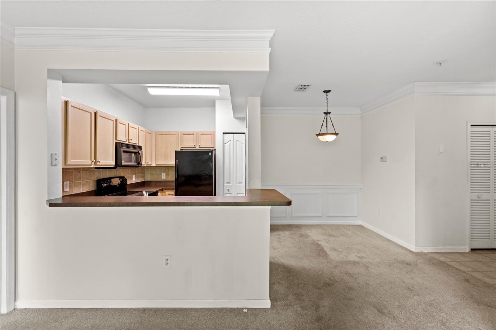 Image 9 of 34 For 12843 Madison Pointe  208