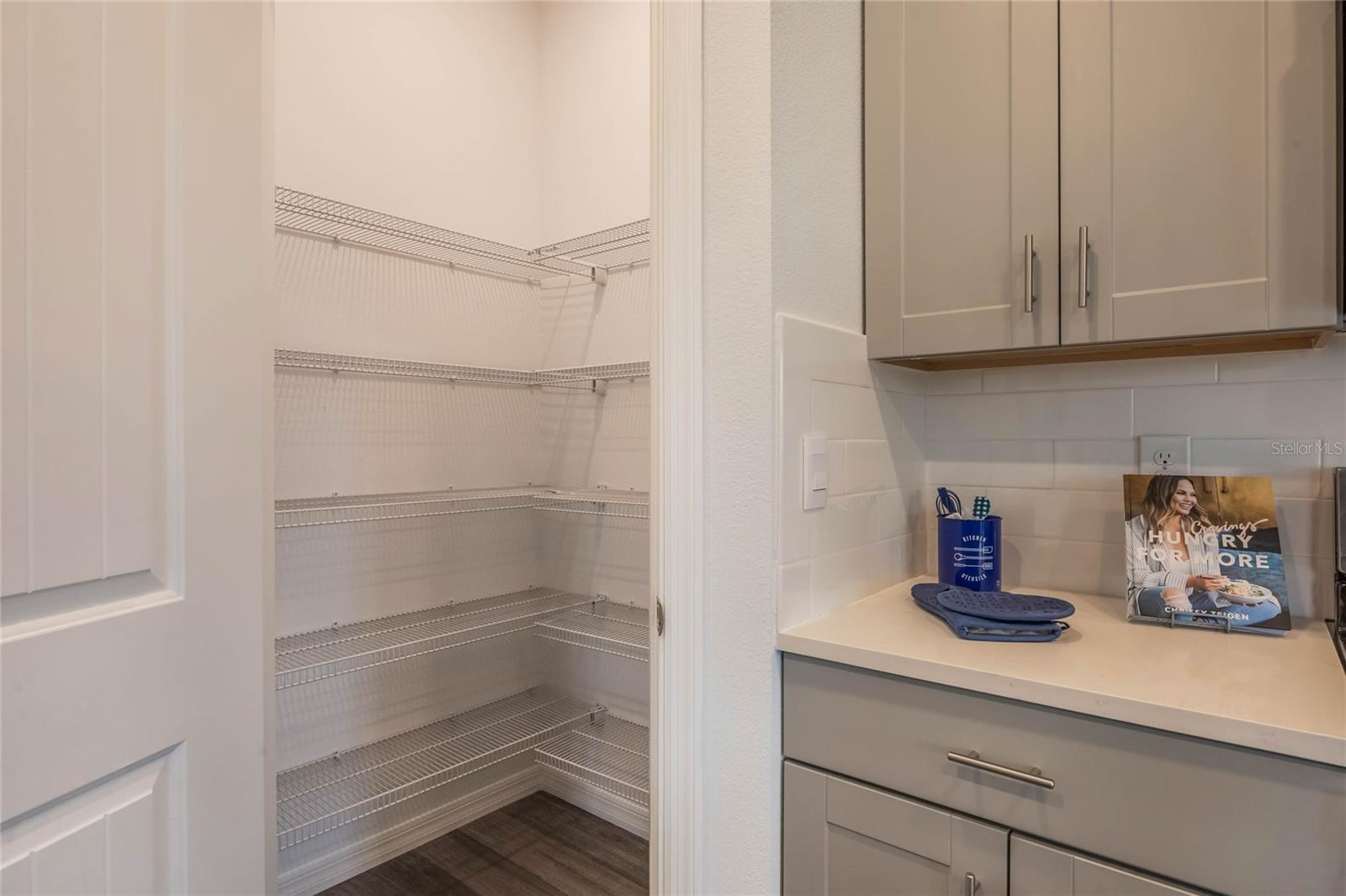 Image 15 of 45 For 2123 Greenwood Oak Drive