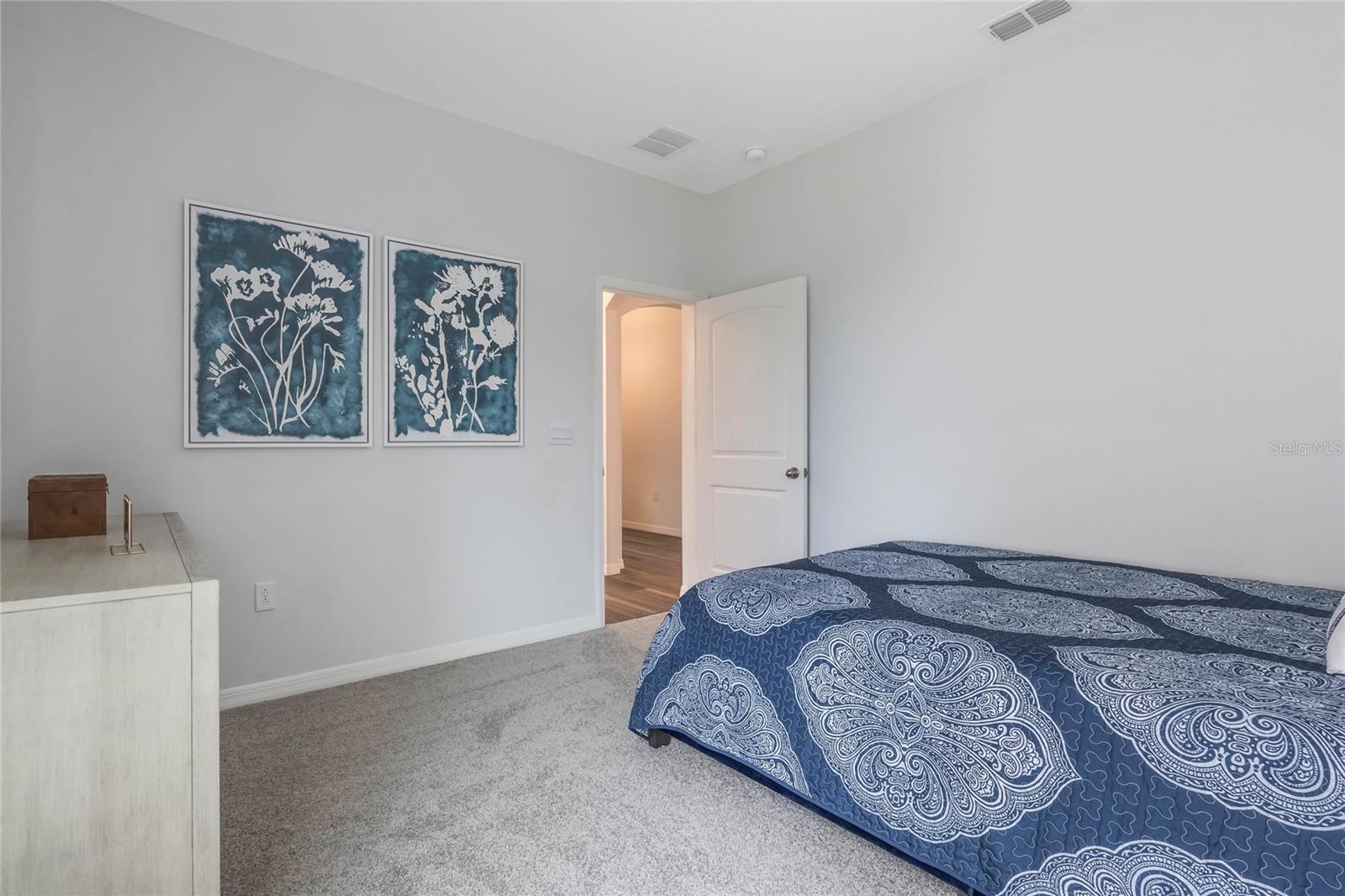 Image 32 of 45 For 2123 Greenwood Oak Drive